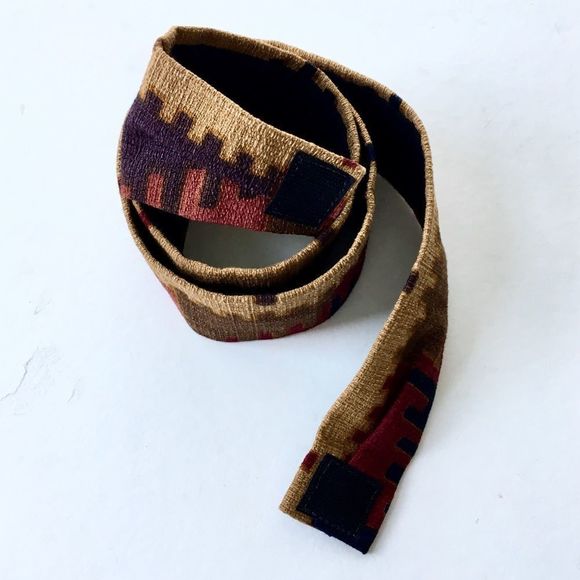 Vintage Twist Tapestry Fabric Belt Velcro Fastener - Picture 2 of 8